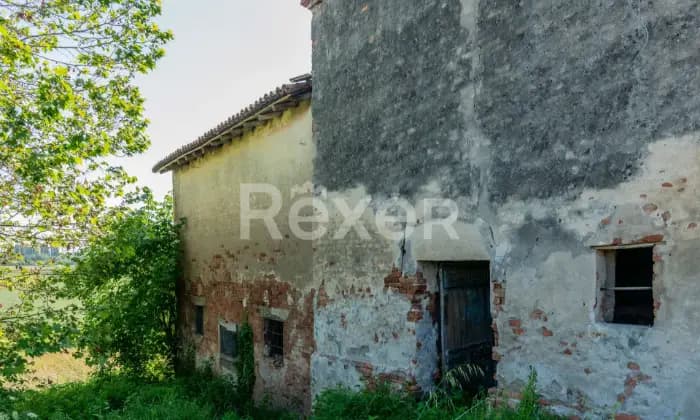 Rexer-Bagnolo-San-Vito-Loghino-mantovano-da-ristrutturare-ideale-per-finalit-turistiche-ALTRO