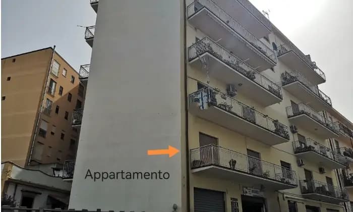Rexer-Reggio-Calabria-Vendesi-appartamento-in-via-Tommaseo-a-Reggio-Calabria-Terrazzo