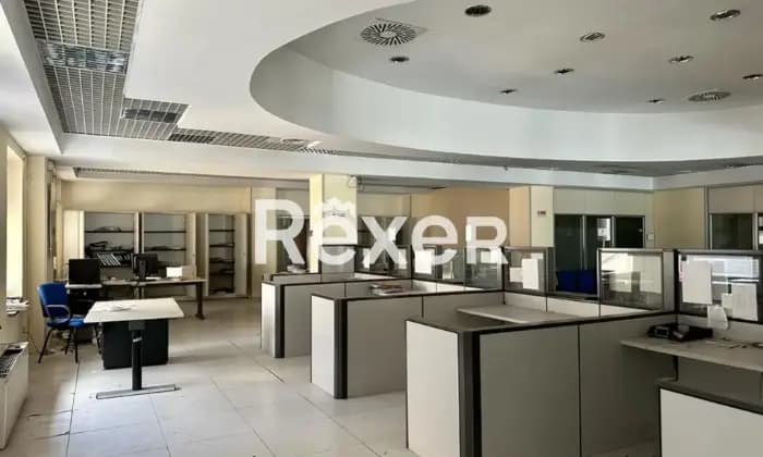 Rexer-Vibo-Valentia-Ex-filiale-bancaria-su-livelli-Cucina