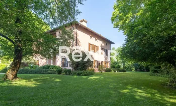 Rexer-Torrile-Villa-storica-di-pregio-con-terreni-fabbricati-accessori-e-palazzina-con-sei-appartamenti-Giardino