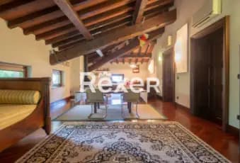 Rexer-Torrile-Villa-storica-di-pregio-con-terreni-fabbricati-accessori-e-palazzina-con-sei-appartamenti-Altro