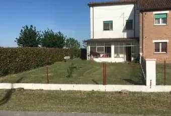 Rexer-Fiscaglia-Villa-bifamiliare-in-vendita-in-via-Sfondrab-a-Fiscaglia-Giardino