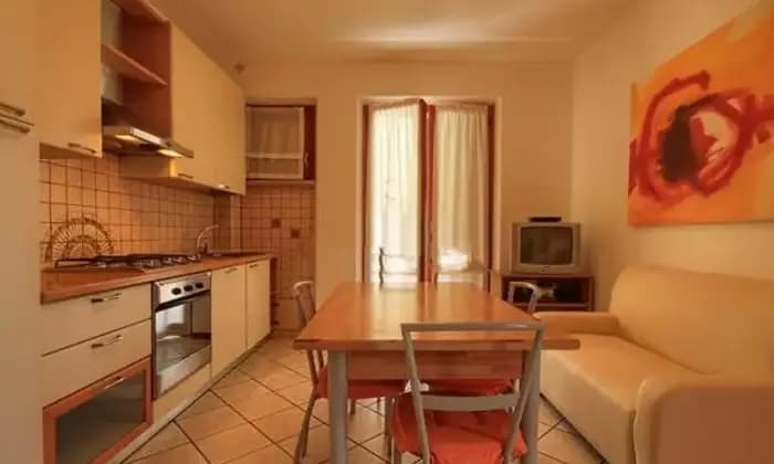 Rexer-Montemarciano-Vendesi-appartamento-in-Via-Po-a-Montemarciano-Cucina