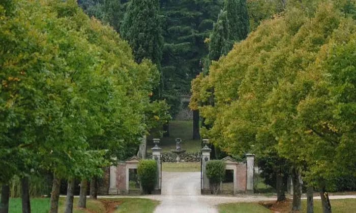 Rexer-Perugia-Villa-ottocentesca-e-azienda-agricola-Giardino