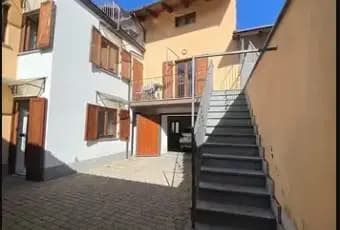Rexer-Roccasparvera-Vendesi-appartamento-in-Via-Stefano-Viale-a-ROCCASPARVERA-Terrazzo