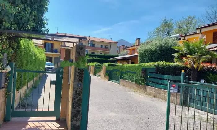 Rexer-Marano-Marchesato-Vendesi-Villa-a-schiera-via-Giuseppe-Mazzini-Marano-Marchesato-Terrazzo