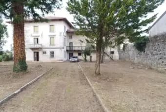 Rexer-Tarcento-Vendesi-Villa-in-via-Qualso-a-Tarcento-Giardino