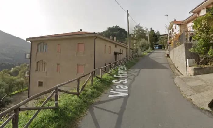 Rexer-Sangineto-Appartamento-di-mq-vicino-convento-di-San-Francesco-arredato-Terrazzo