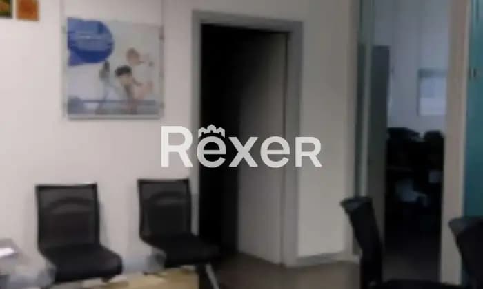 Rexer-Genova-Ex-filiale-bancaria-disposta-su-tre-livelli-in-palazzo-depoca-Altro