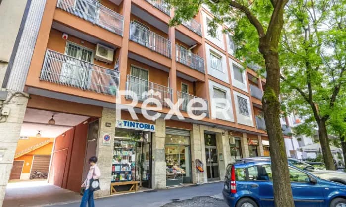 Rexer-Milano-Appartamento-bilocale-mq-con-cantina-Terrazzo