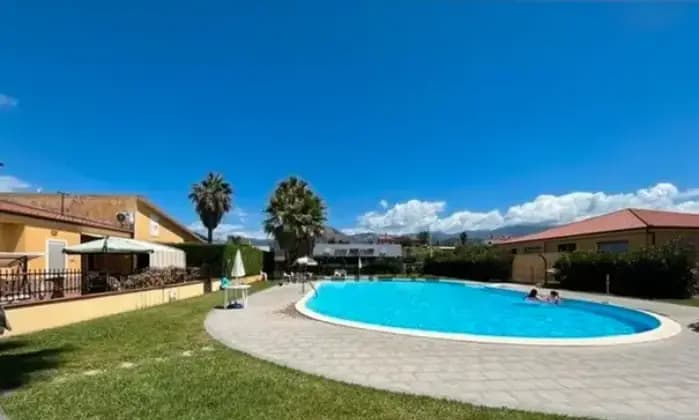 Rexer-Scalea-Villa-casa-con-giardino-piscina-scalea-Giardino