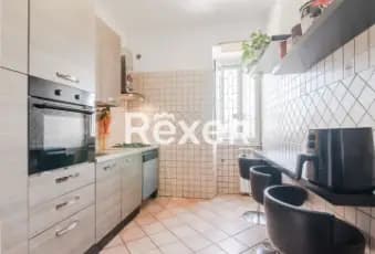 Rexer-Roma-Centocelle-Alessandrino-Bilocale-al-piano-terra-con-giardino-Cucina