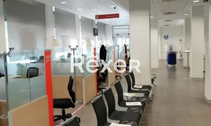 Rexer-Torino-Ex-filiale-bancaria-con-archivi-magazzino-e-caveau-mq-Altro