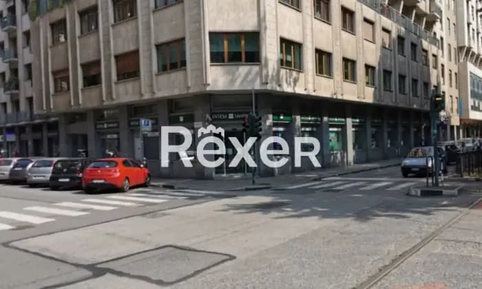 Rexer-Torino-Ex-filiale-bancaria-con-archivi-magazzino-e-caveau-mq-Altro