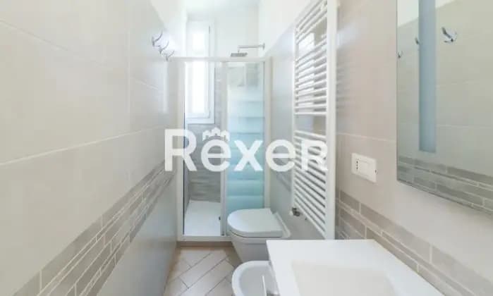 Rexer-Bologna-Appartamento-ristrutturato-con-due-camere-da-letto-Bagno