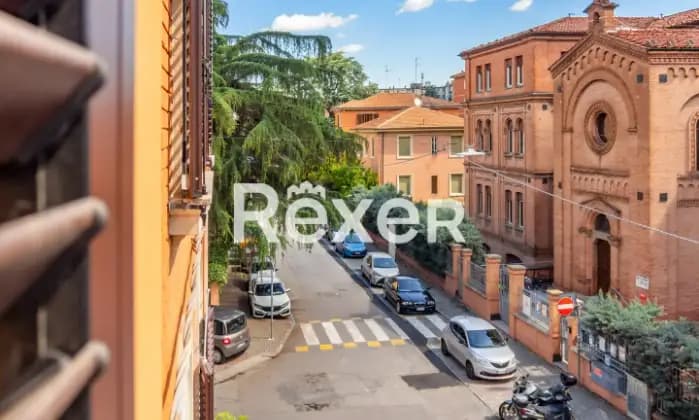 Rexer-Bologna-Appartamento-ristrutturato-con-due-camere-da-letto-Giardino