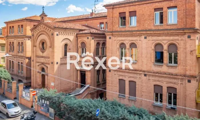 Rexer-Bologna-Appartamento-ristrutturato-con-due-camere-da-letto-Terrazzo