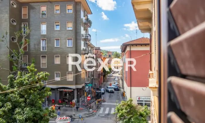 Rexer-Bologna-Appartamento-ristrutturato-con-due-camere-da-letto-Giardino