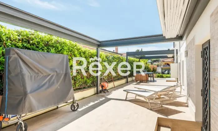 Rexer-Roma-Infernetto-Appartamento-con-ampi-spazi-esterni-Terrazzo
