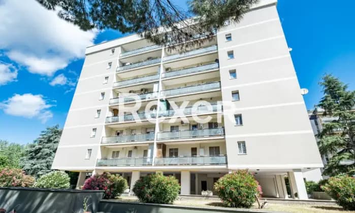 Rexer-Roma-Via-Fiume-Giallo-Appartamento-mq-con-posto-auto-coperto-Terrazzo