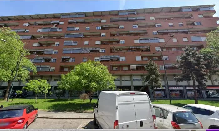Rexer-Torino-Appartamento-ristrutturato-buona-esposizione-in-Via-BCroce-TO-Giardino
