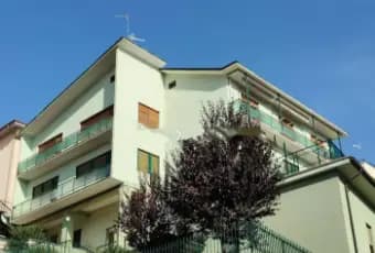 Rexer-LAquila-Villa-bifamiliare-via-Carlo-Chiarizia-Duomo-Fontana-Luminosa-LAquila-Terrazzo