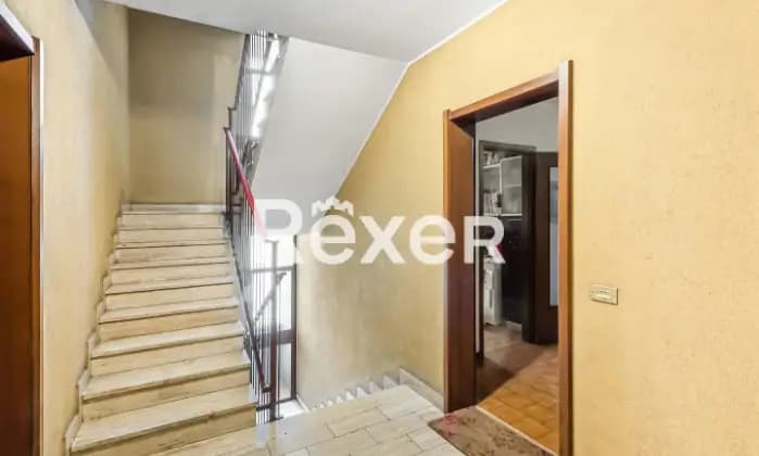 Rexer-Trezzano-sul-Naviglio-Appartamento-di-cinque-locali-due-cantine-oltre-ad-un-box-auto-di-mq-Altro