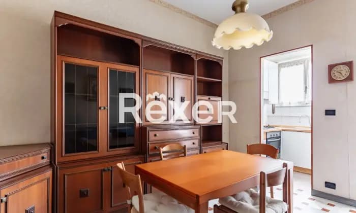 Rexer-Torino-Appartamento-a-Torino-composto-da-tre-locali-mq-con-cantina-Cucina