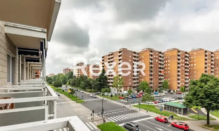 Rexer-Torino-Appartamento-a-Torino-composto-da-tre-locali-mq-con-cantina-Giardino
