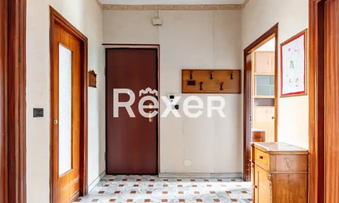Rexer-Torino-Appartamento-a-Torino-composto-da-tre-locali-mq-con-cantina-Altro