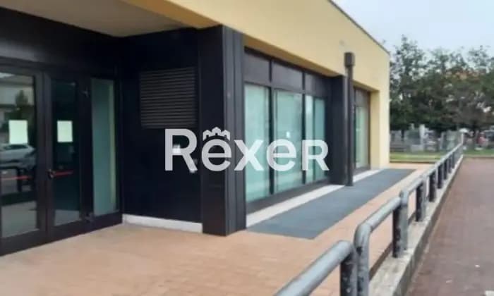 Rexer-Bassano-del-Grappa-Filiale-bancaria-ai-piani-terra-ed-interrato-Altro