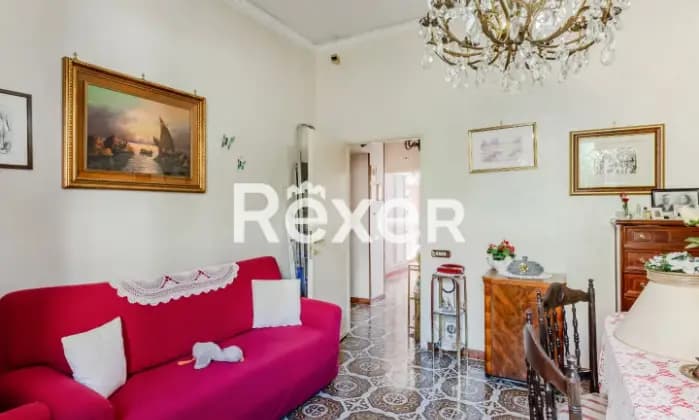 Rexer-Roma-La-Rustica-Bilocale-in-buono-stato-di-manutenzione-con-balcone-e-posto-auto-Salone