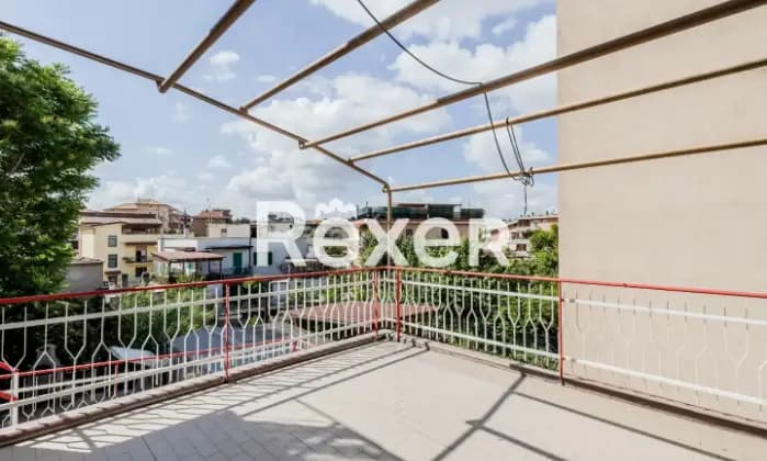 Rexer-Roma-La-Rustica-Bilocale-in-buono-stato-di-manutenzione-con-balcone-e-posto-auto-Giardino