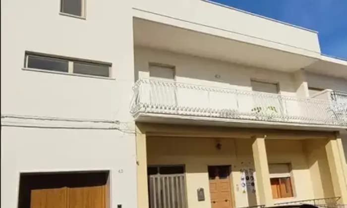Rexer-Copertino-Appartamento-in-vendita-in-via-Puglia-a-Copertino-Garage