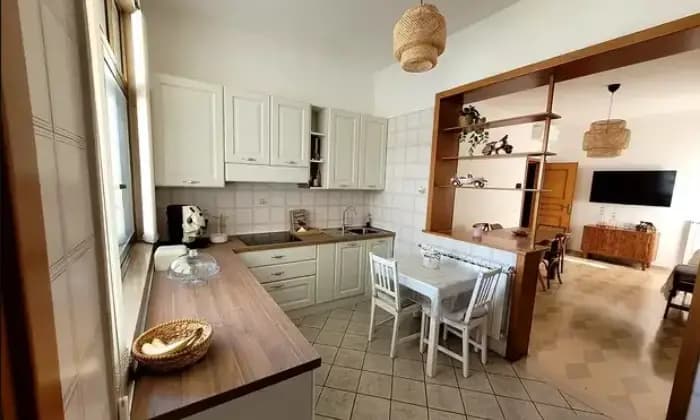 Rexer-Copertino-Appartamento-in-vendita-in-via-Puglia-a-Copertino-Cucina