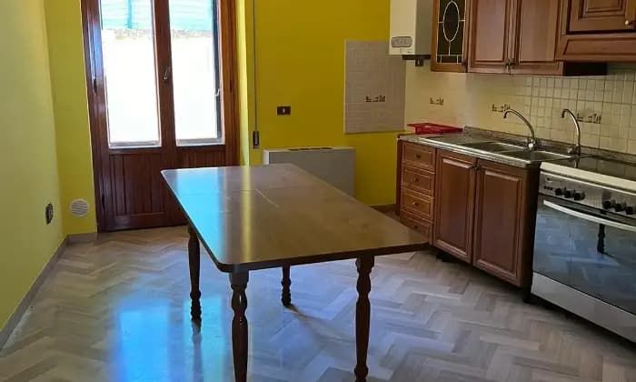 Rexer-Tornimparte-Casa-in-vendita-in-via-Castiglione-a-Tornimparte-SAN-NICOLA-piano