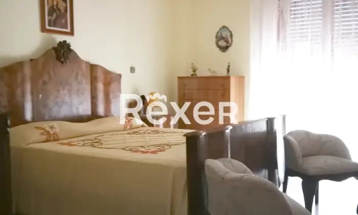 Rexer-Taranto-Appartamento-Ristrutturato-zona-Viale-Magna-Grecia-CAMERA-DA-LETTO