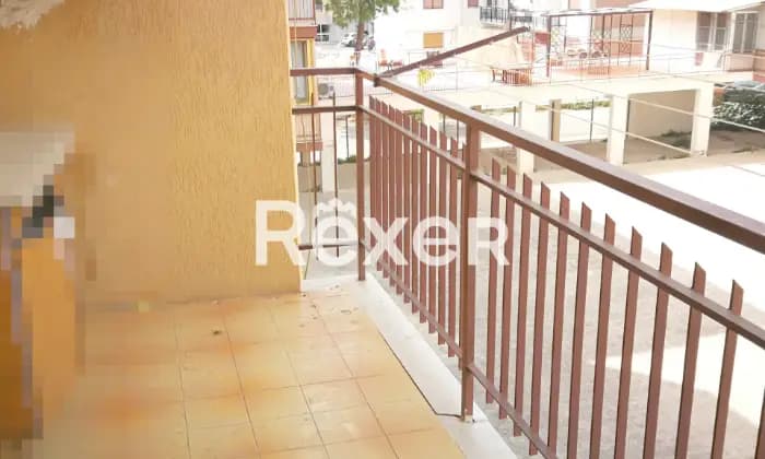 Rexer-Taranto-Appartamento-Ristrutturato-zona-Viale-Magna-Grecia-BALCONE
