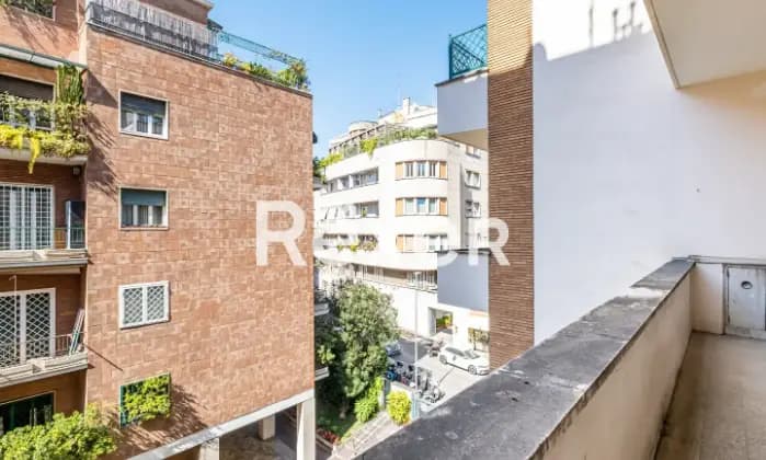 Rexer-Roma-Prestigioso-appartamento-in-Via-Gramsci-Parioli-Terrazzo
