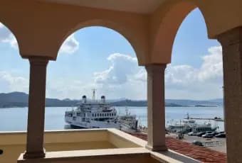 Rexer-La-Maddalena-Super-Attico-sul-Porto-turistico-di-Cala-Gavetta-Terrazzo