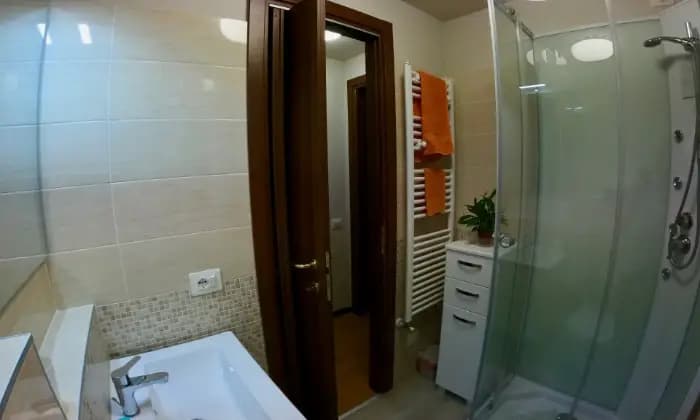 Rexer-Soiano-del-Lago-Appartamento-in-vendita-in-residence-vista-lago-con-piscine-Bagno