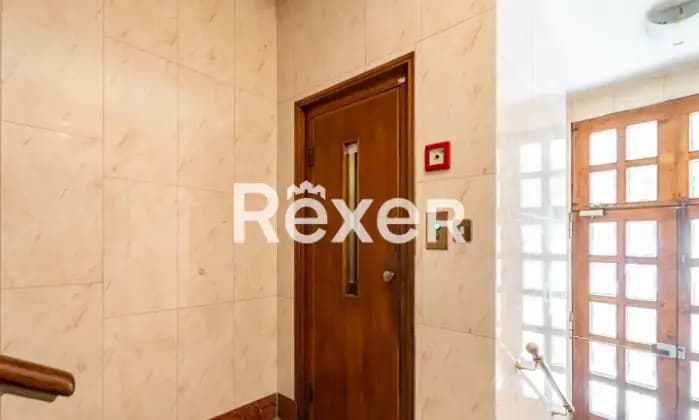 Rexer-Bologna-Centro-storico-via-del-Rondone-Appartamento-mq-con-balconi-e-cantina-Altro