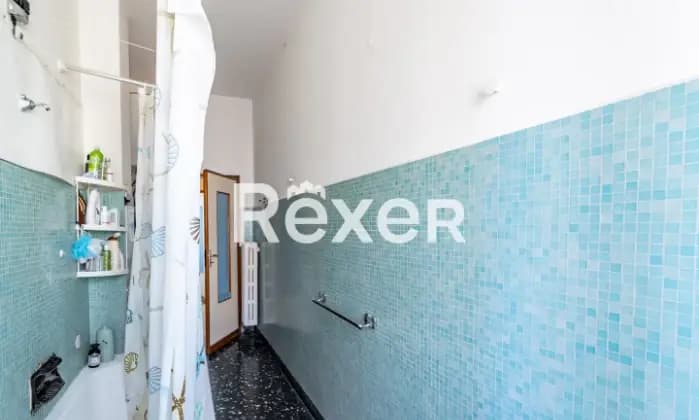 Rexer-Bologna-Centro-storico-via-del-Rondone-Appartamento-mq-con-balconi-e-cantina-Bagno