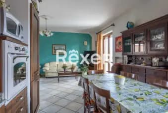Rexer-Moncalieri-Tagliaferro-Villa-bifamiliare-articolata-su-tre-livelli-con-ampio-box-e-cantina-Cucina