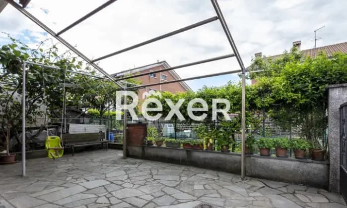 Rexer-Moncalieri-Tagliaferro-Villa-bifamiliare-articolata-su-tre-livelli-con-ampio-box-e-cantina-Terrazzo