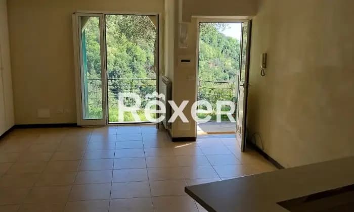 Rexer-Rapallo-Casa-indipendente-vista-mare-con-giardino-e-posti-auto-a-pochi-minuti-dal-centro-di-Rapallo-Altro