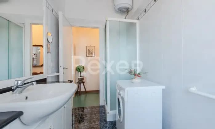 Rexer-Roma-Appartamento-mq-Possibilit-acquisto-box-auto-Bagno
