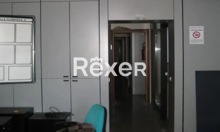Rexer-Mira-Mira-VE-Ex-filiale-bancaria-articolata-su-due-livelli-Altro
