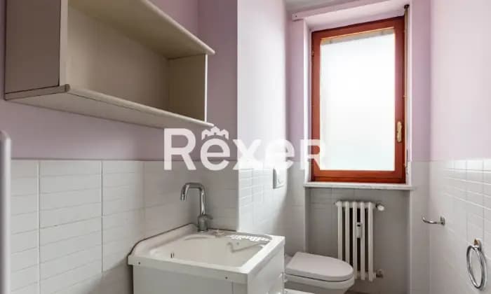 Rexer-Torino-Due-appartamenti-siti-al-piano-decimo-ed-undicesimo-ultimo-collegati-tra-loro-Possibilit-box-Bagno