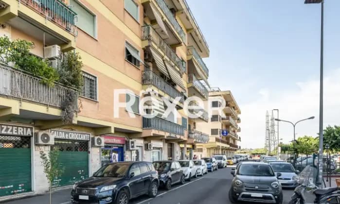 Rexer-Roma-Appartamento-trilocale-Superficie-catastale-mq-Terrazzo